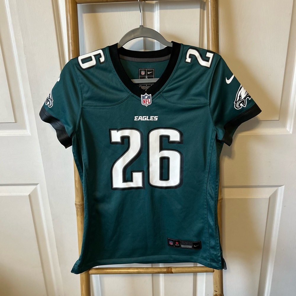 NFL Green and White Fitted Graphic Short Sleeve Jersey